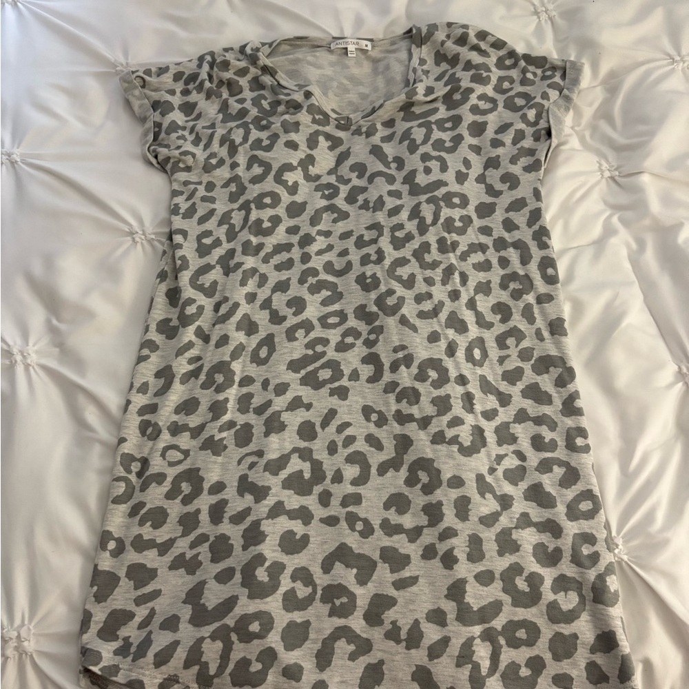 Gray Leopard Print T-Shirt Dress